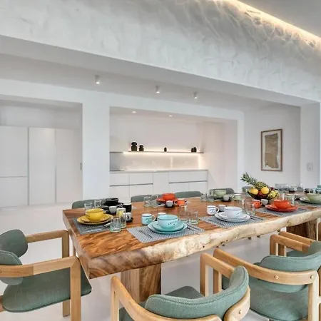 The Casa Cove Villa *